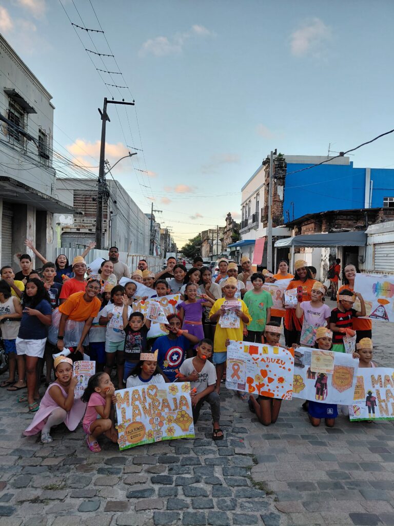 Mobilização comunitária promovida pelo Instituto Portal Social da Ponte nas ruas do bairro